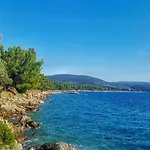 Stara Gavza 169 , 150 Meters From The * Cres