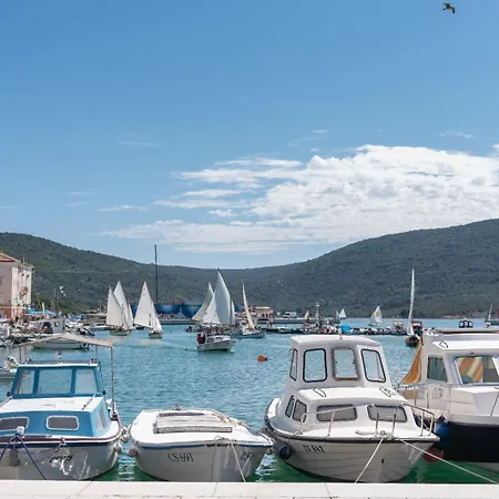 Stara Gavza 169 , 150 Meters From The Cres